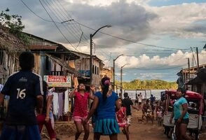 4-Day Zafiro Amazon River Cruise High Water from Iquitos